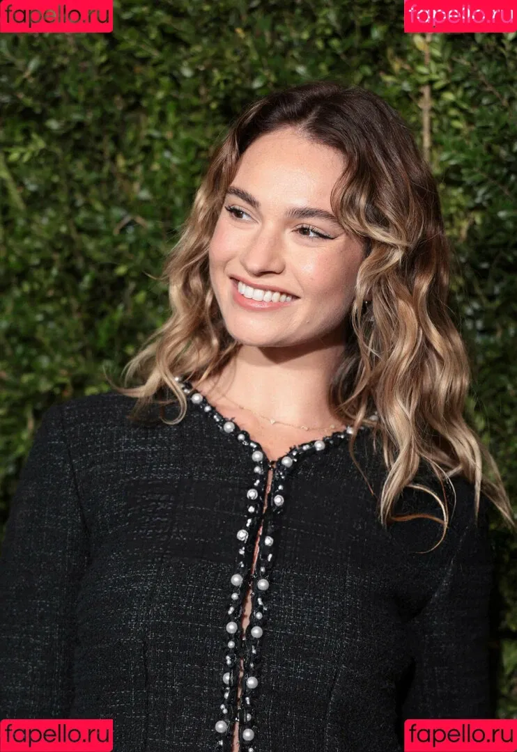 Lily James / lillyjames / lilyjamesofficial Onlyfans Photo Gallery 