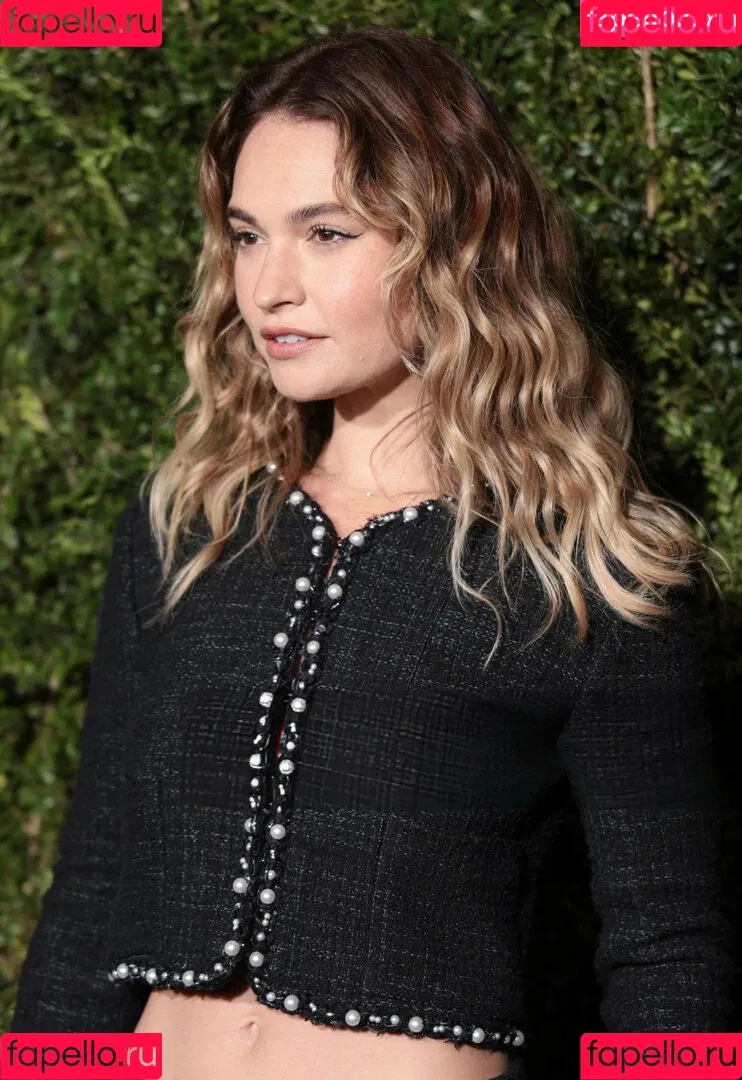 Lily James / lillyjames / lilyjamesofficial Onlyfans Photo Gallery 