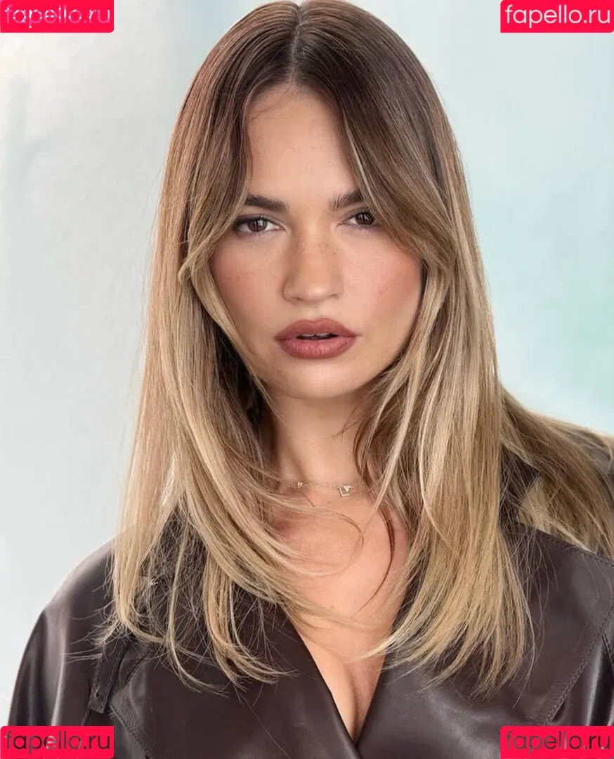 Lily James / lillyjames / lilyjamesofficial Onlyfans Photo Gallery 