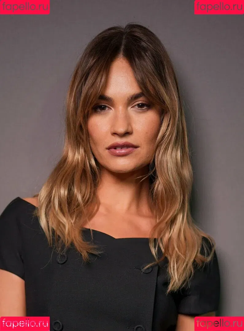Lily James / lillyjames / lilyjamesofficial Onlyfans Photo Gallery 