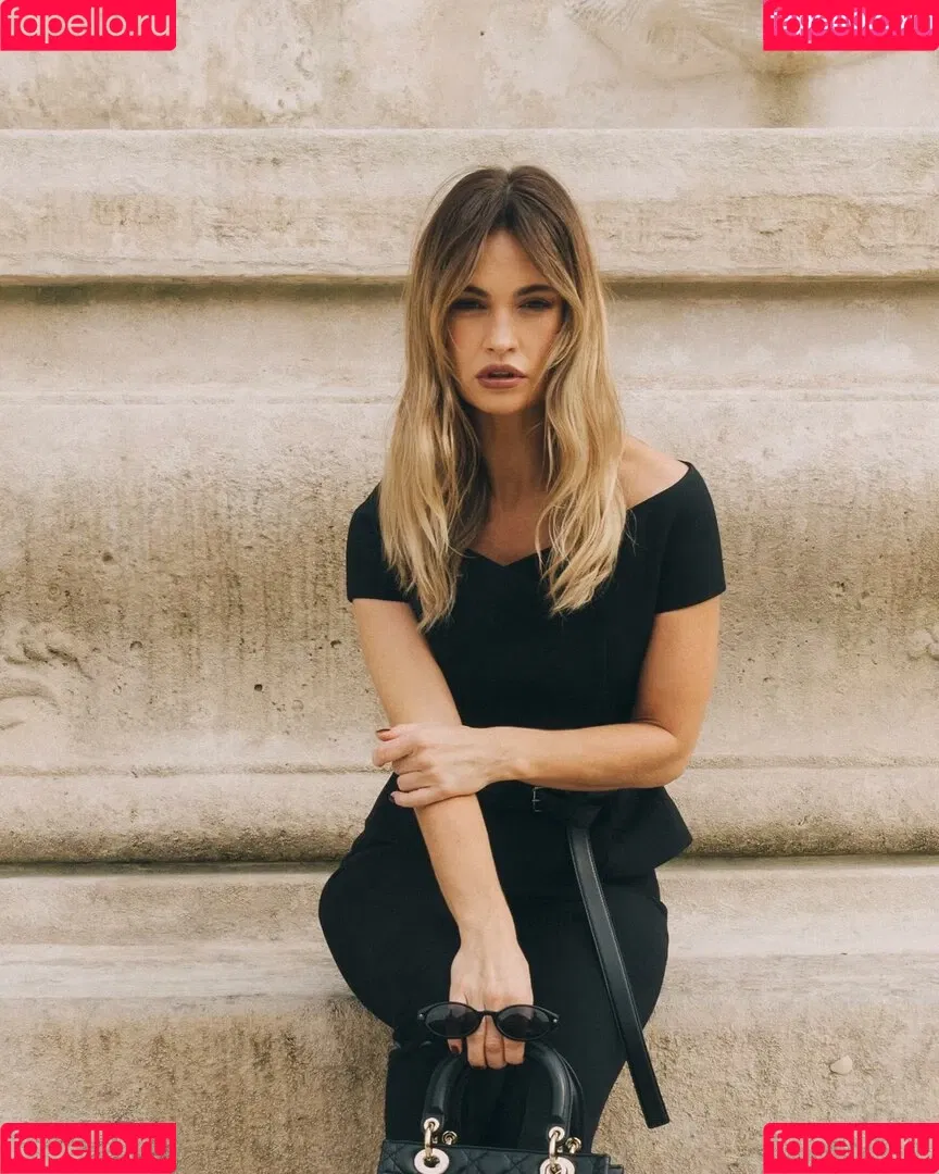 Lily James / lillyjames / lilyjamesofficial Onlyfans Photo Gallery 