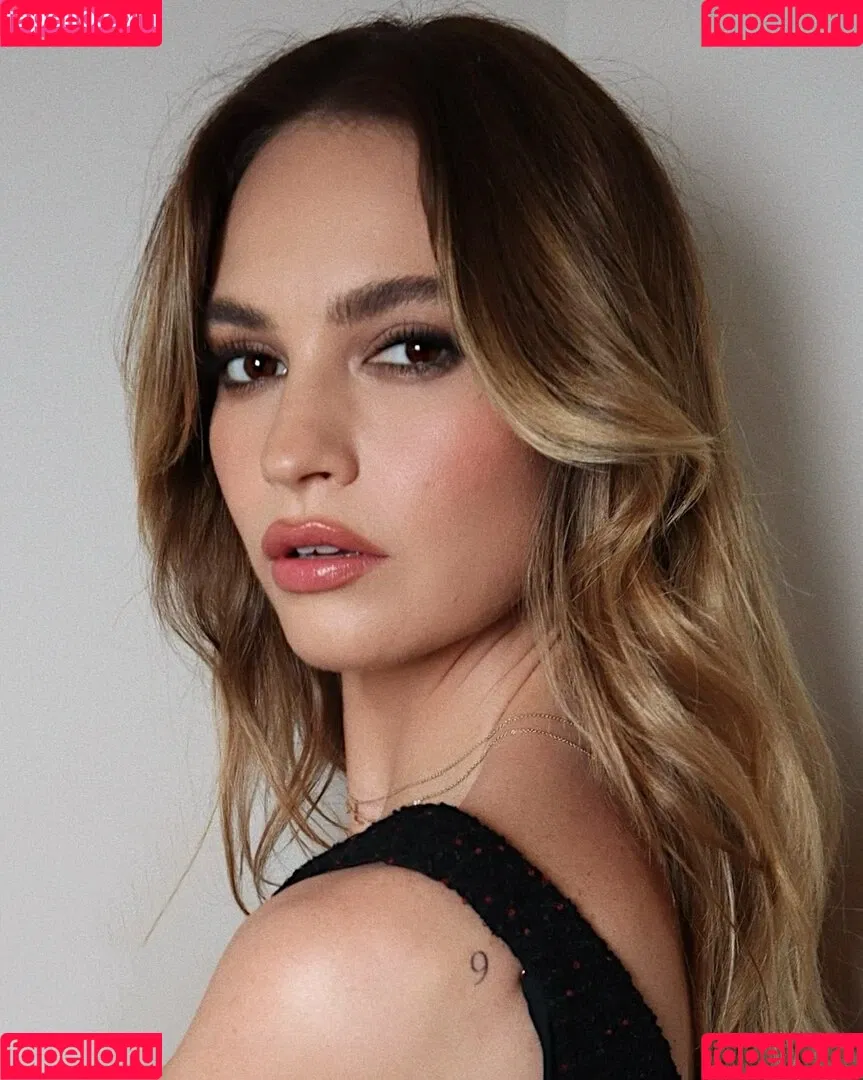 Lily James / lillyjames / lilyjamesofficial Onlyfans Photo Gallery 