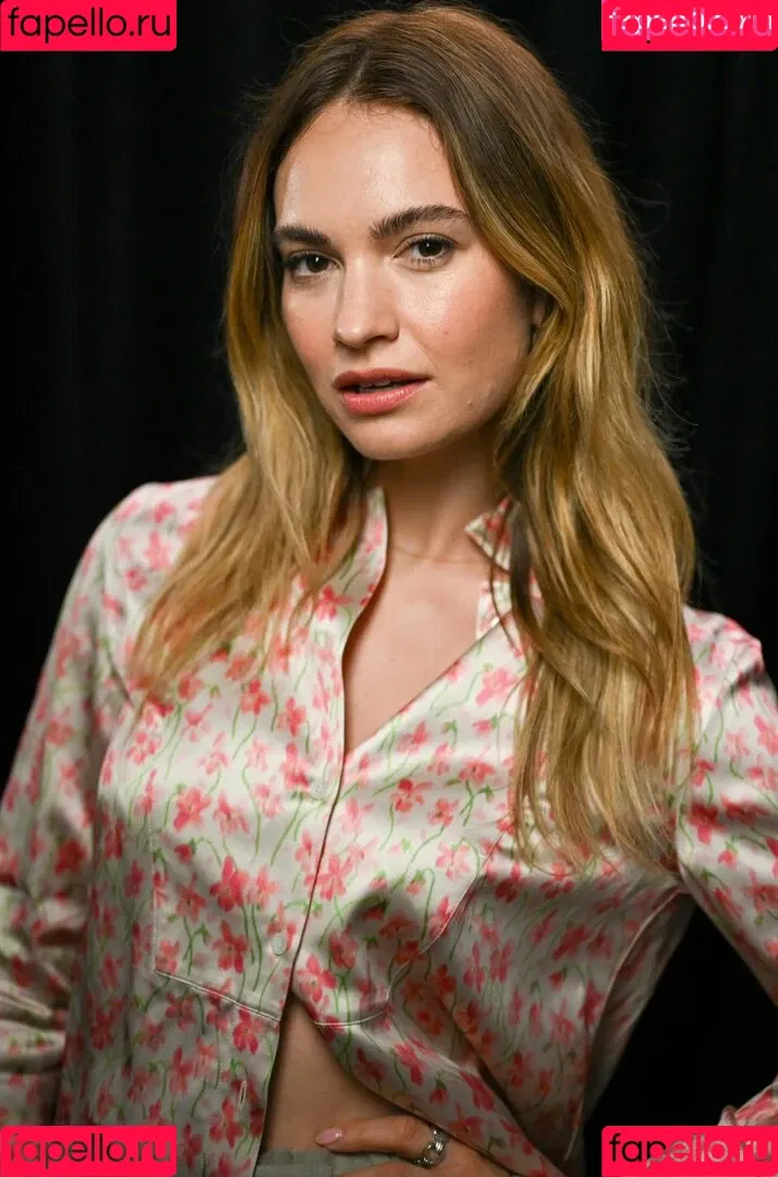 Lily James / lillyjames / lilyjamesofficial Onlyfans Photo Gallery 