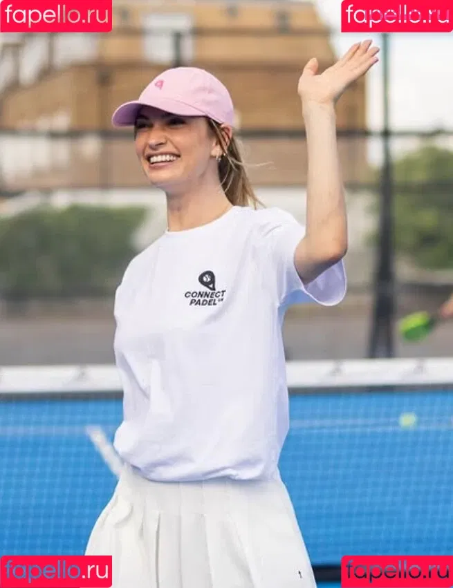 Lily James / lillyjames / lilyjamesofficial Onlyfans Photo Gallery 