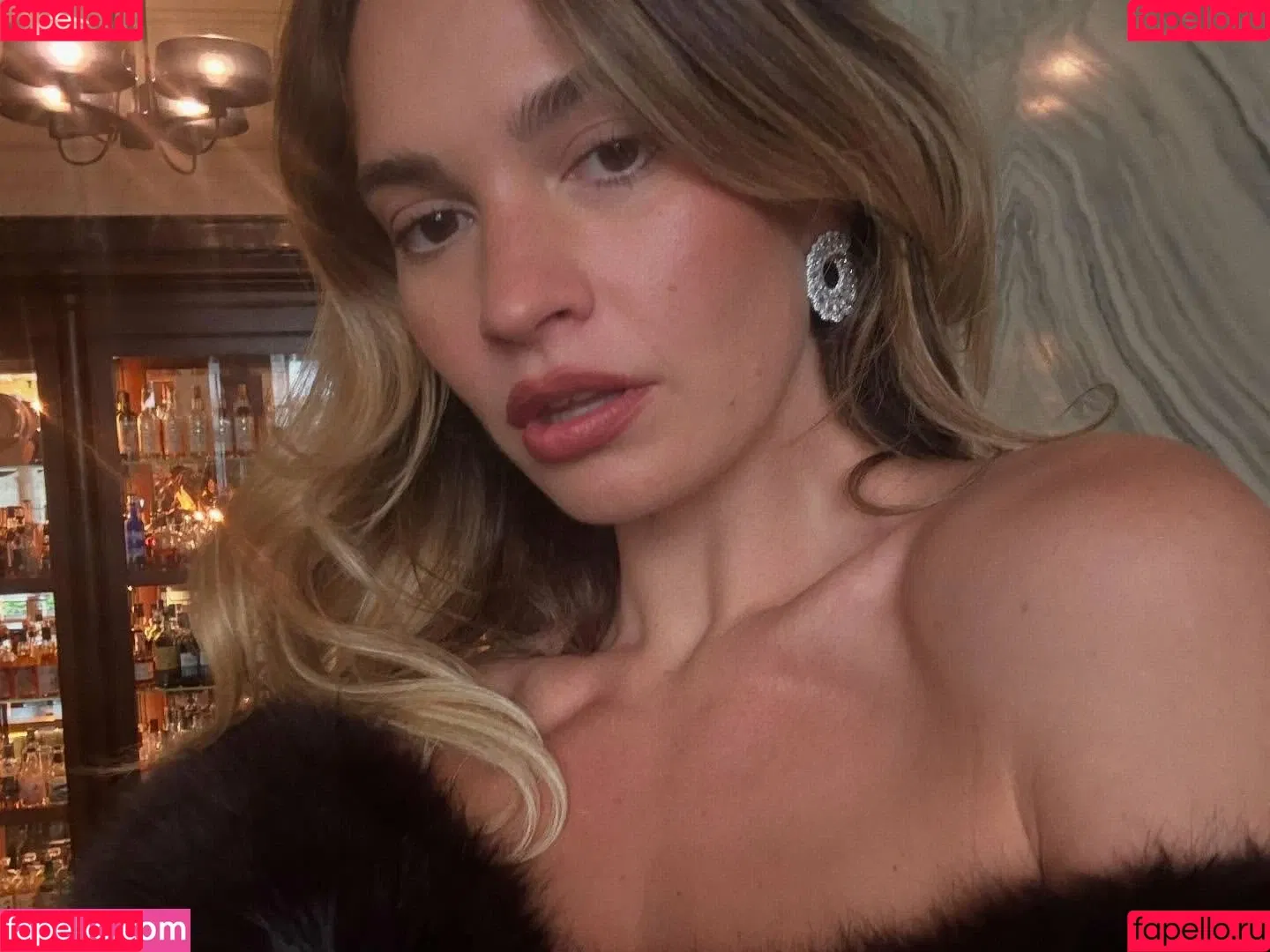 Lily James / lillyjames / lilyjamesofficial Onlyfans Photo Gallery 