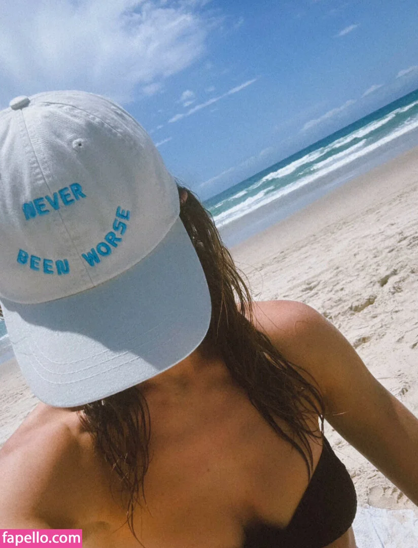 Lily James / lillyjames / lilyjamesofficial Onlyfans Photo Gallery 