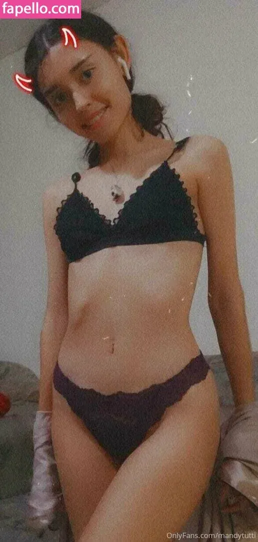 Mandytutti / Tais Amanda / mandy.tutti Onlyfans Photo Gallery 