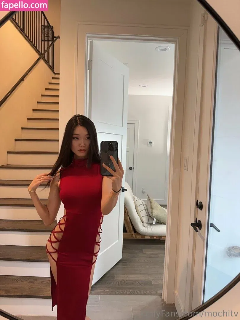 mochitv / watchmochitv Onlyfans Photo Gallery 