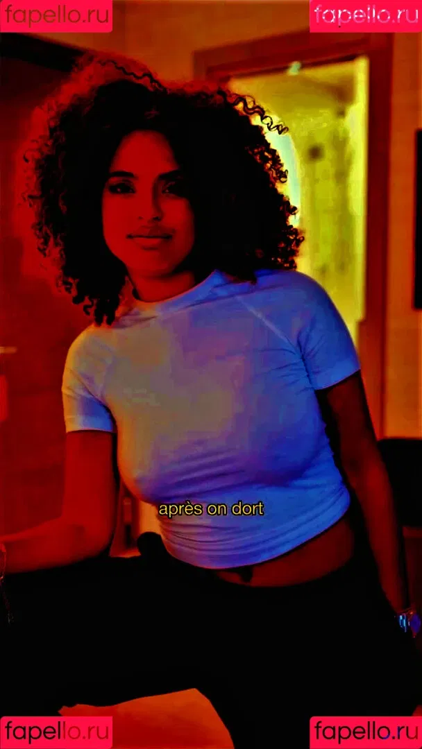 Paola Lct / Paola Locatelli / paolalct Onlyfans Photo Gallery 