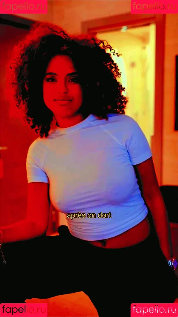 Paola Lct / Paola Locatelli / paolalct Onlyfans Photo Gallery 