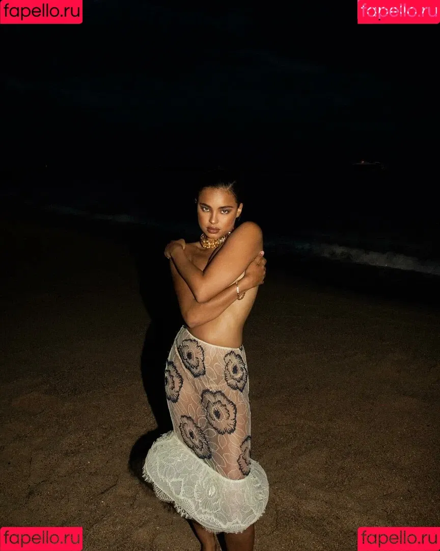 Paola Lct / Paola Locatelli / paolalct Onlyfans Photo Gallery 