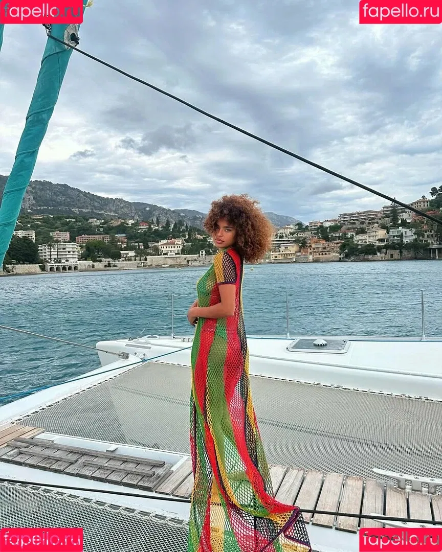 Paola Lct / Paola Locatelli / paolalct Onlyfans Photo Gallery 
