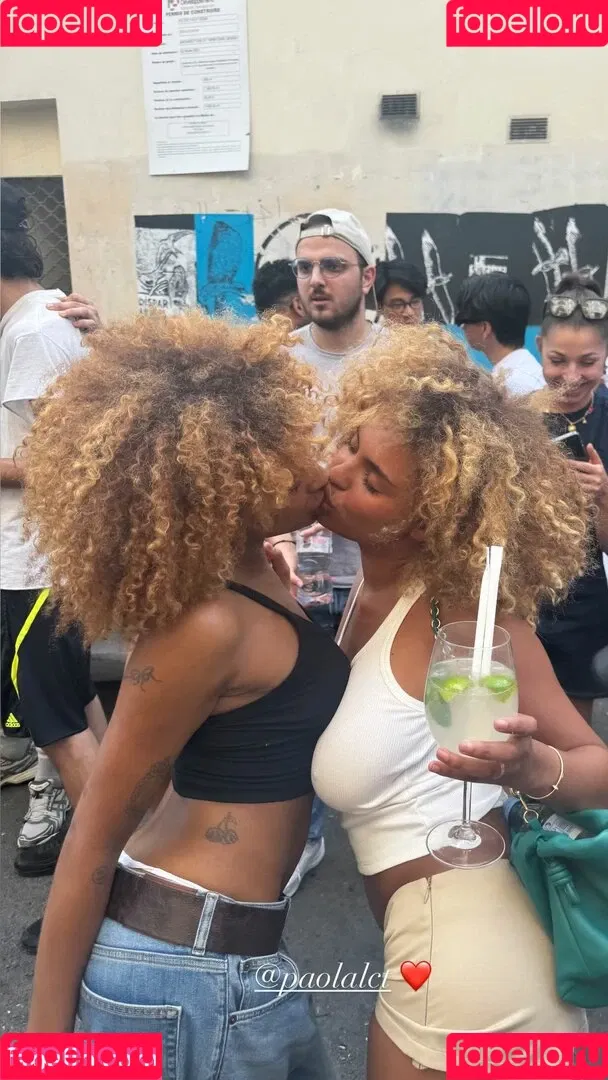 Paola Lct / Paola Locatelli / paolalct Onlyfans Photo Gallery 