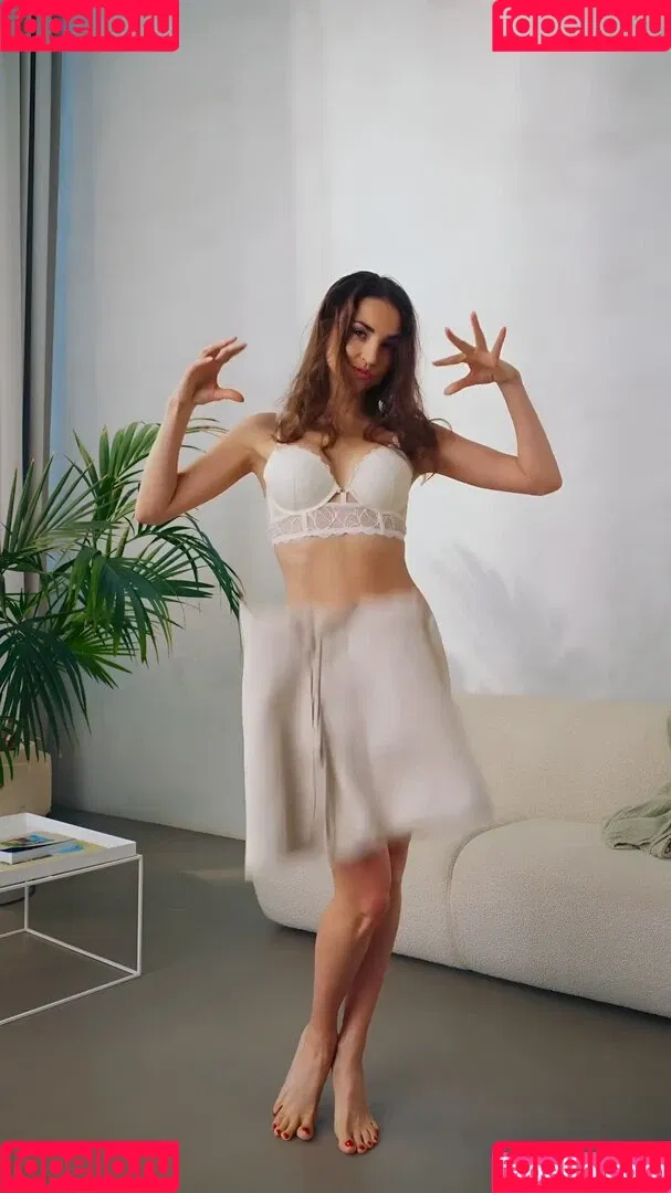 Ekaterina Leonova / ekatleonova Onlyfans Photo Gallery 