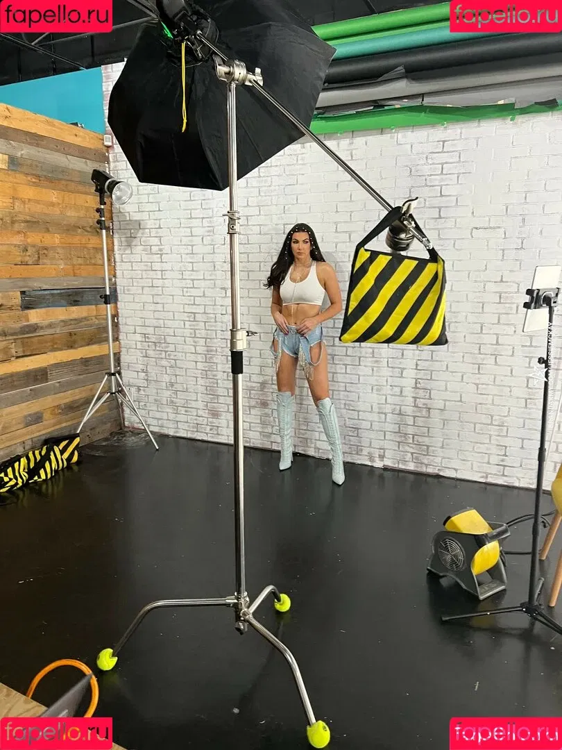 Billie Kay / Cassie Lee / Jess McKay / Peyton Royce / cassielee Onlyfans Photo Gallery 