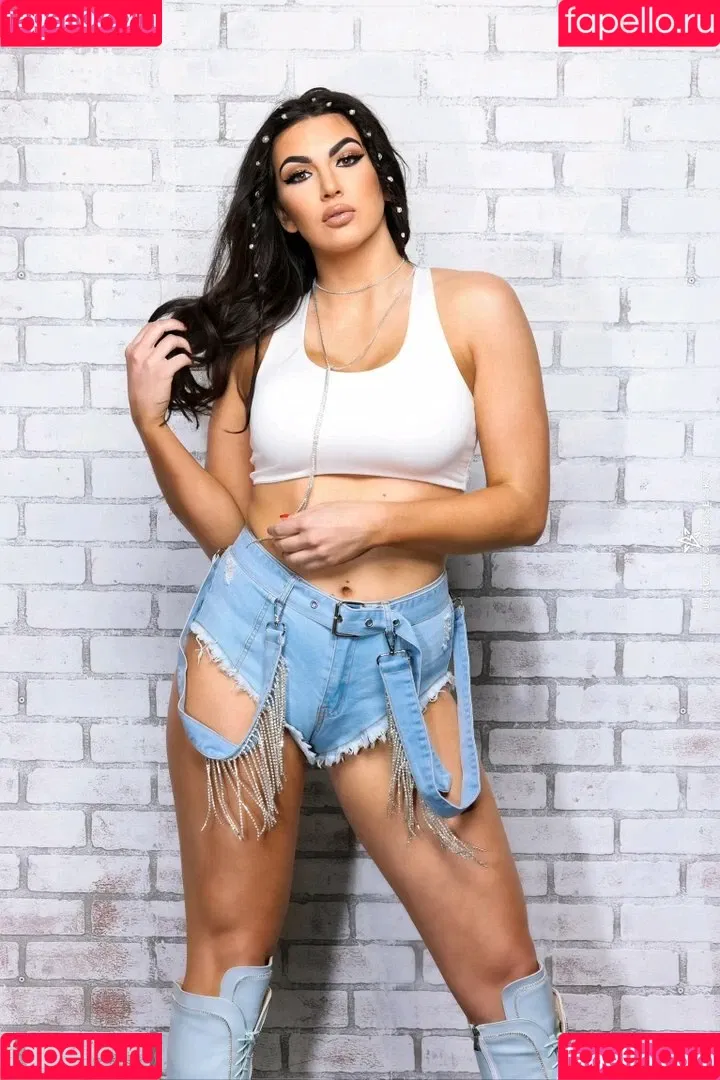 Billie Kay / Cassie Lee / Jess McKay / Peyton Royce / cassielee Onlyfans Photo Gallery 