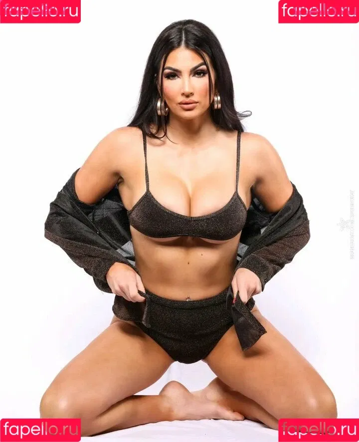 Billie Kay / Cassie Lee / Jess McKay / Peyton Royce / cassielee Onlyfans Photo Gallery 