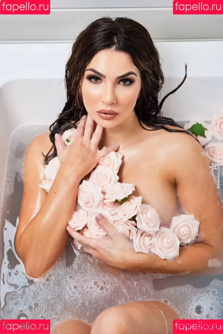 Billie Kay / Cassie Lee / Jess McKay / Peyton Royce / cassielee Onlyfans Photo Gallery 
