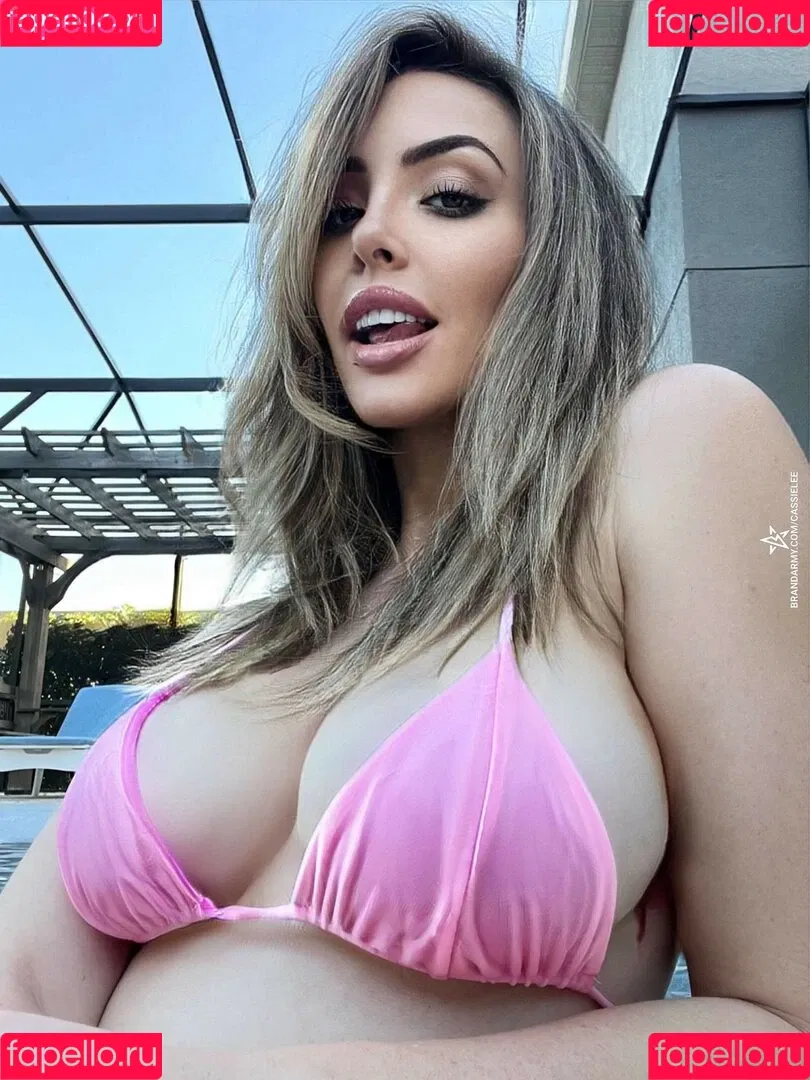 Billie Kay / Cassie Lee / Jess McKay / Peyton Royce / cassielee Onlyfans Photo Gallery 