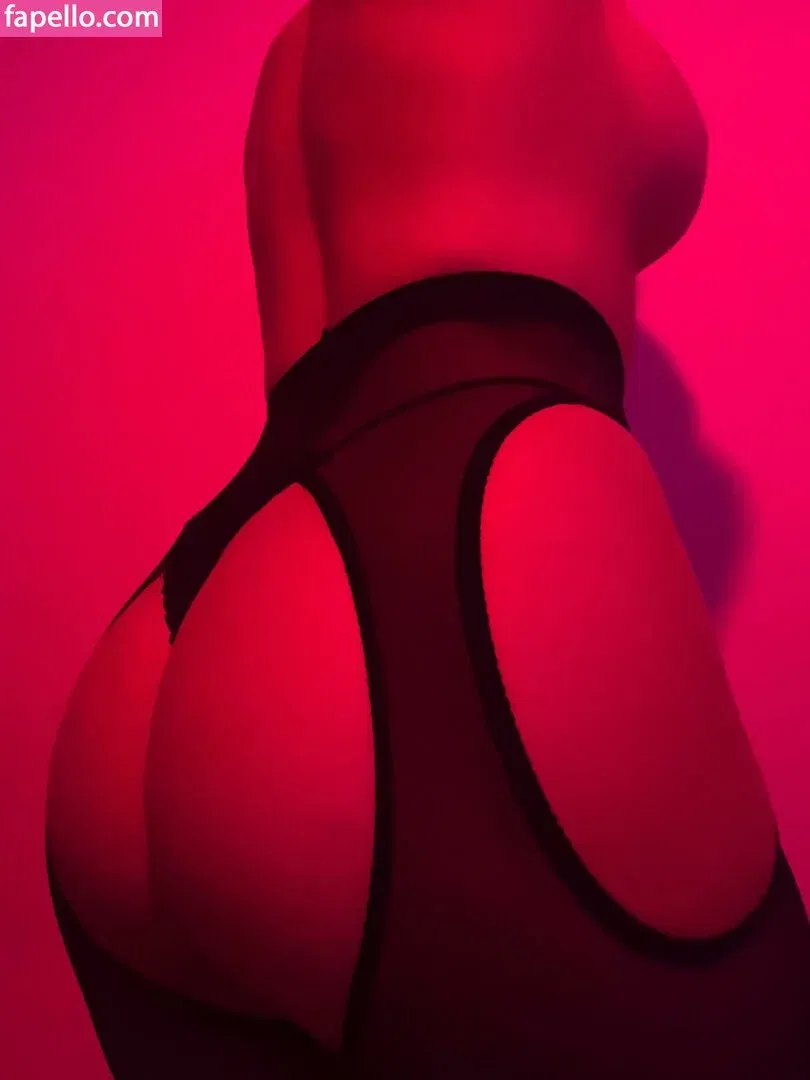 Anabelle Charm / anabellecharm / annabellescharm Onlyfans Photo Gallery 