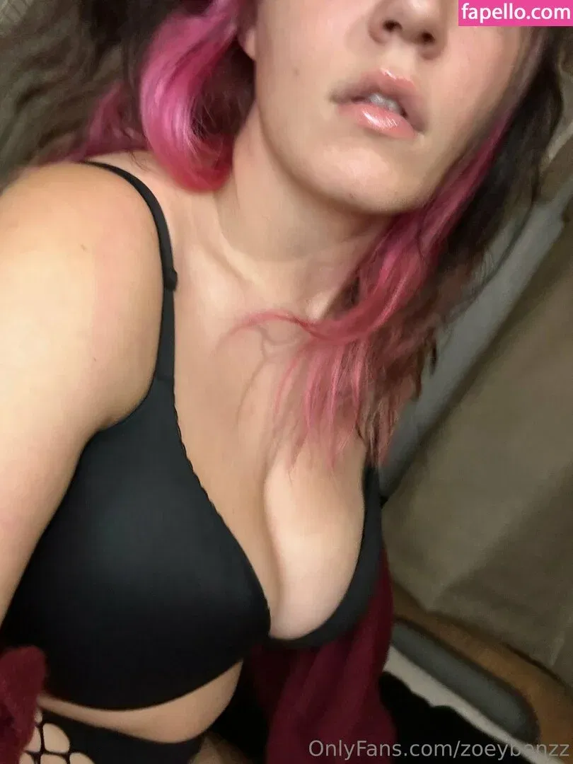 https: / zoeybenzz Onlyfans Photo Gallery 