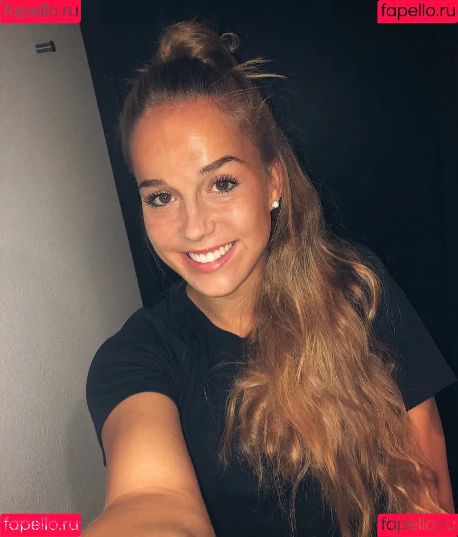 Giulia Gwinn / giulia_gwinn / giuliagwinn Onlyfans Photo Gallery 