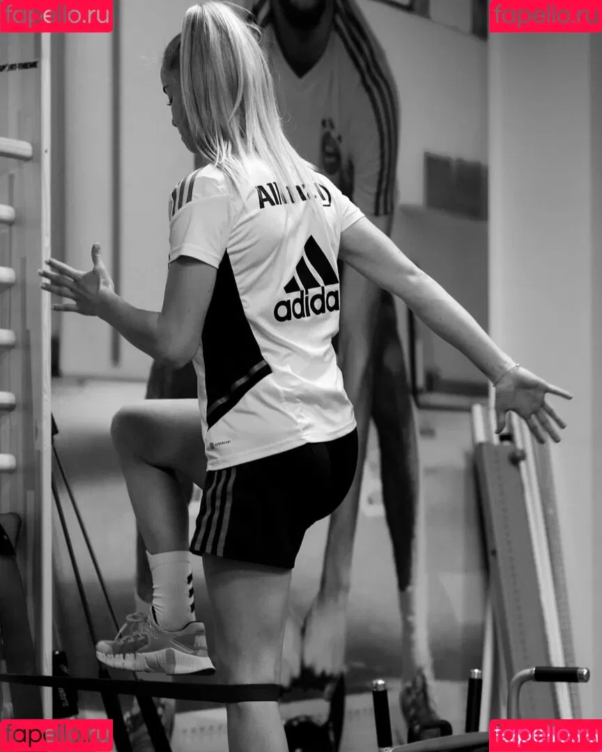 Giulia Gwinn / giulia_gwinn / giuliagwinn Onlyfans Photo Gallery 