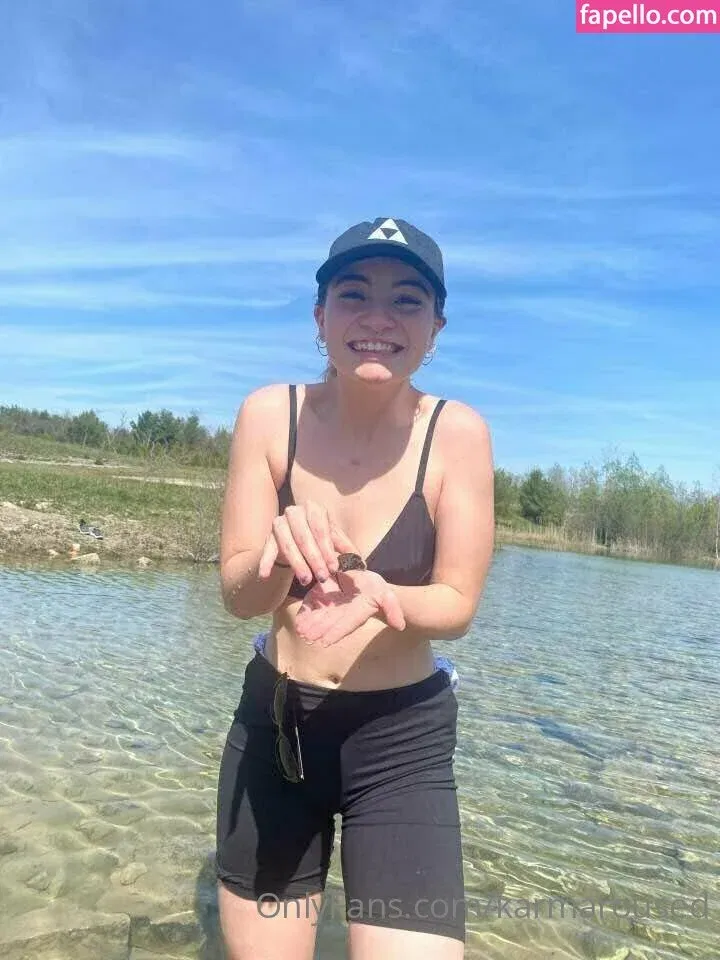 HungandUncut / Karmaroused Onlyfans Photo Gallery 