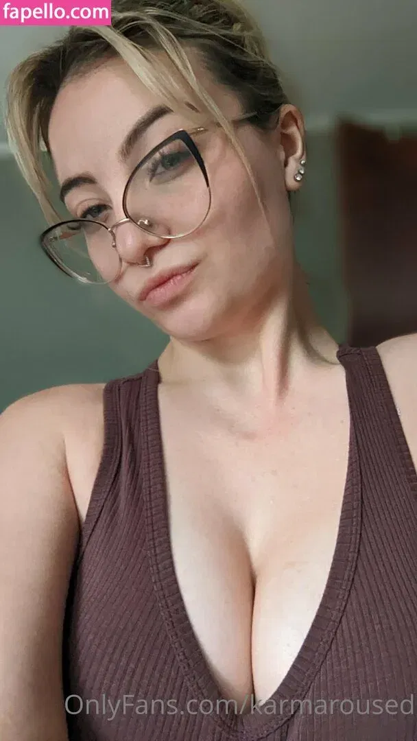 HungandUncut / Karmaroused Onlyfans Photo Gallery 