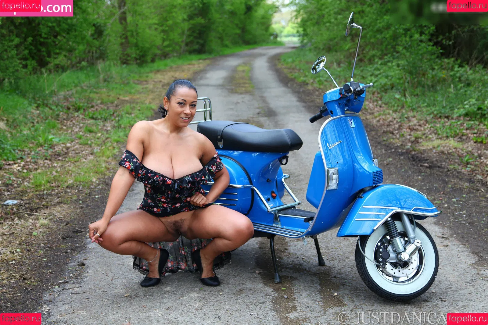 Danica Collins / donna.ambrose / justdanica Onlyfans Photo Gallery 