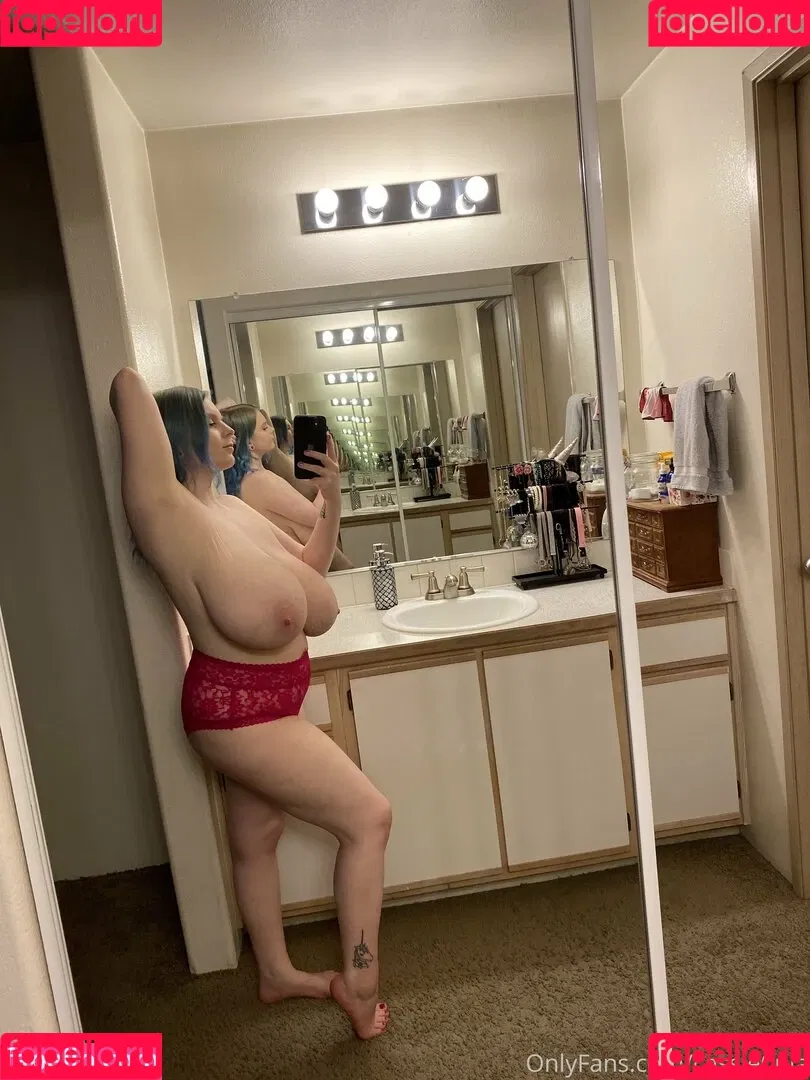 Cassie0pia / tcassie0pia / therealcassie0pia Onlyfans Photo Gallery 