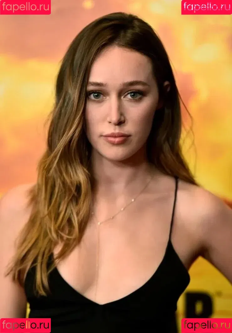 Alycia Debnam Carey / DebnamCarey / alyciajasmin Onlyfans Photo Gallery 