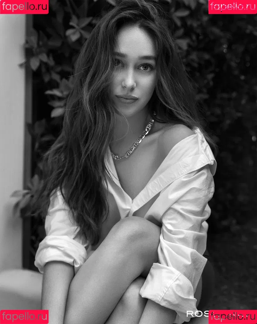 Alycia Debnam Carey / DebnamCarey / alyciajasmin Onlyfans Photo Gallery 