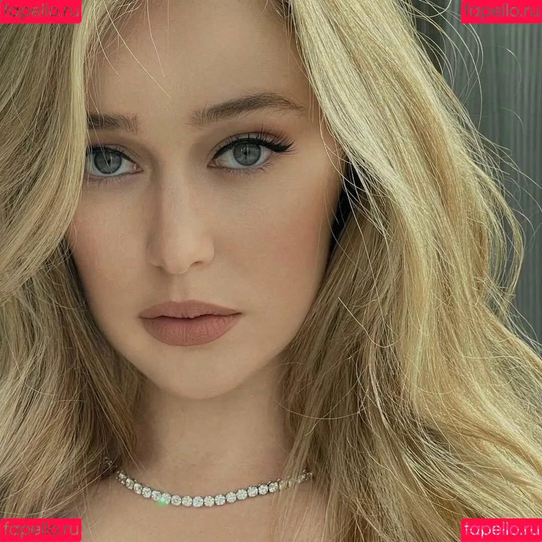 Alycia Debnam Carey / DebnamCarey / alyciajasmin Onlyfans Photo Gallery 