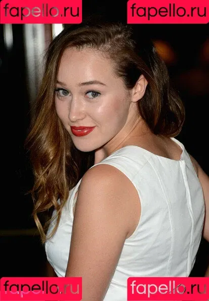Alycia Debnam Carey / DebnamCarey / alyciajasmin Onlyfans Photo Gallery 