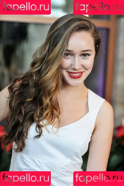 Alycia Debnam Carey / DebnamCarey / alyciajasmin Onlyfans Photo Gallery 