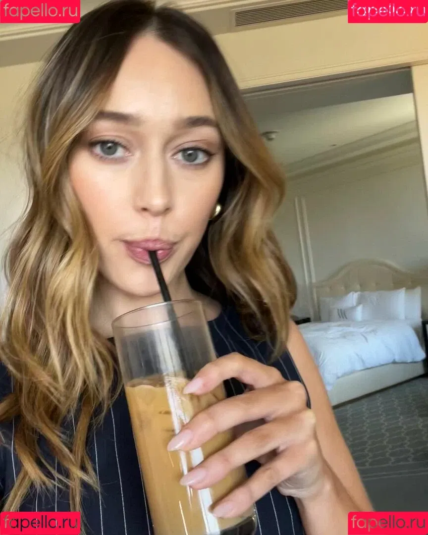 Alycia Debnam Carey / DebnamCarey / alyciajasmin Onlyfans Photo Gallery 