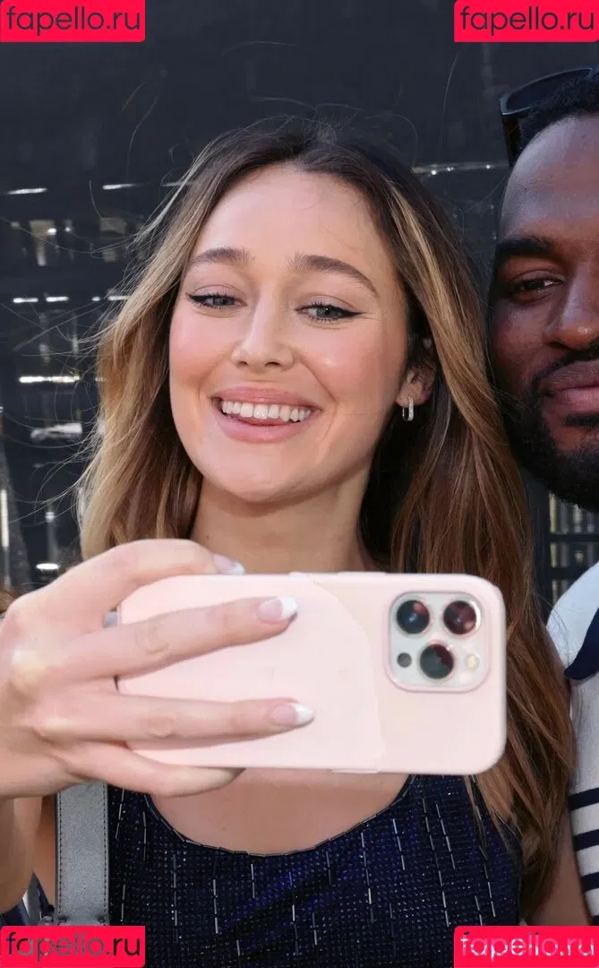 Alycia Debnam Carey / DebnamCarey / alyciajasmin Onlyfans Photo Gallery 
