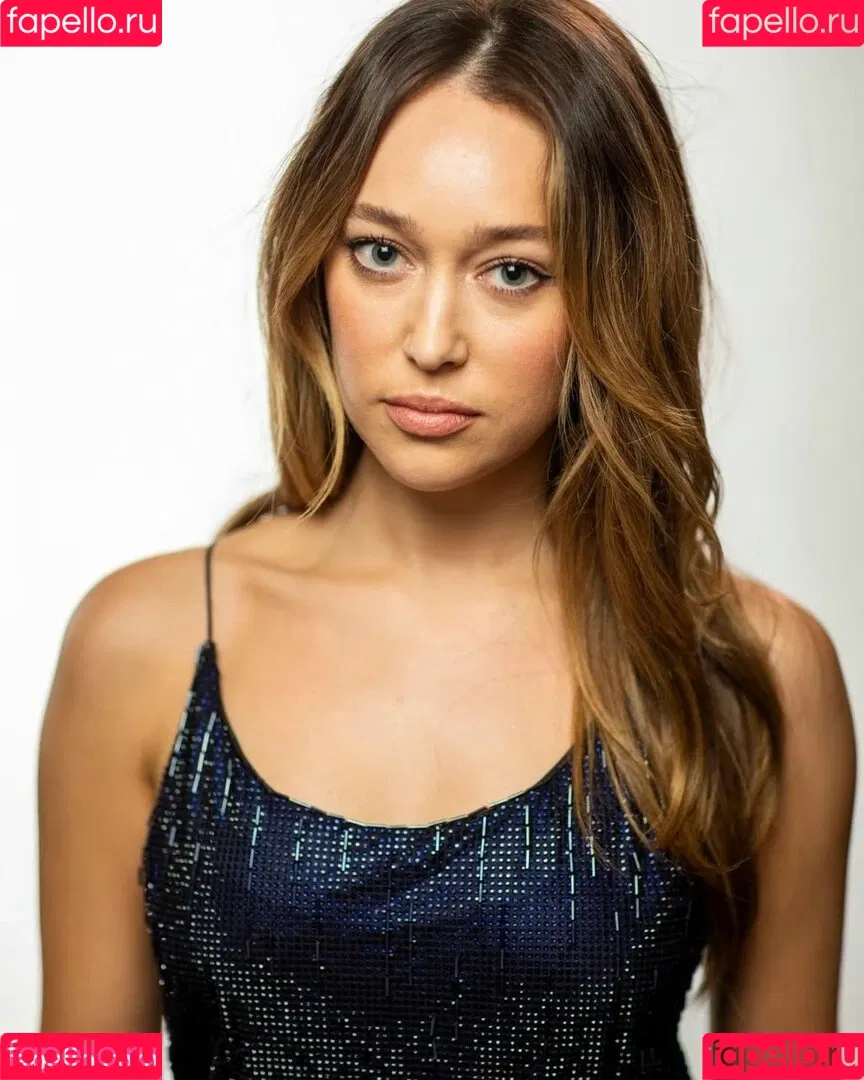 Alycia Debnam Carey / DebnamCarey / alyciajasmin Onlyfans Photo Gallery 