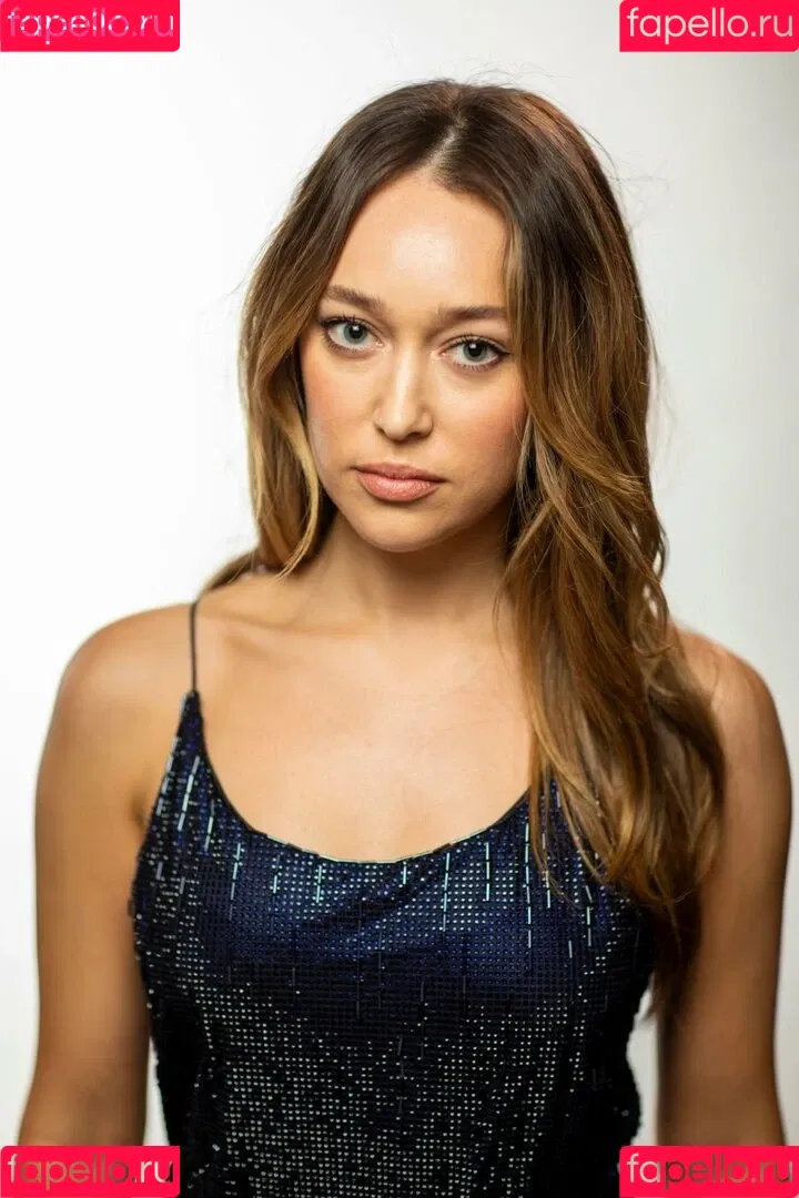 Alycia Debnam Carey / DebnamCarey / alyciajasmin Onlyfans Photo Gallery 