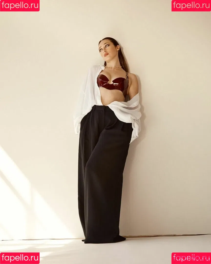 Alycia Debnam Carey / DebnamCarey / alyciajasmin Onlyfans Photo Gallery 