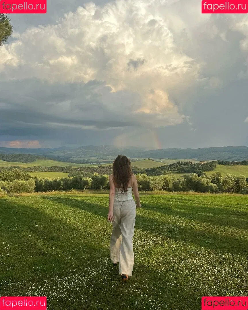 Alycia Debnam Carey / DebnamCarey / alyciajasmin Onlyfans Photo Gallery 