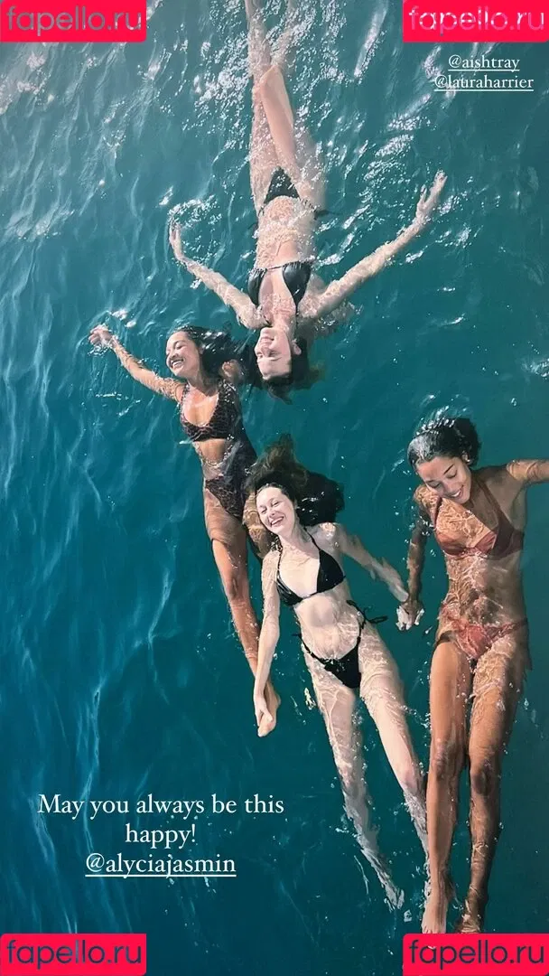 Alycia Debnam Carey / DebnamCarey / alyciajasmin Onlyfans Photo Gallery 