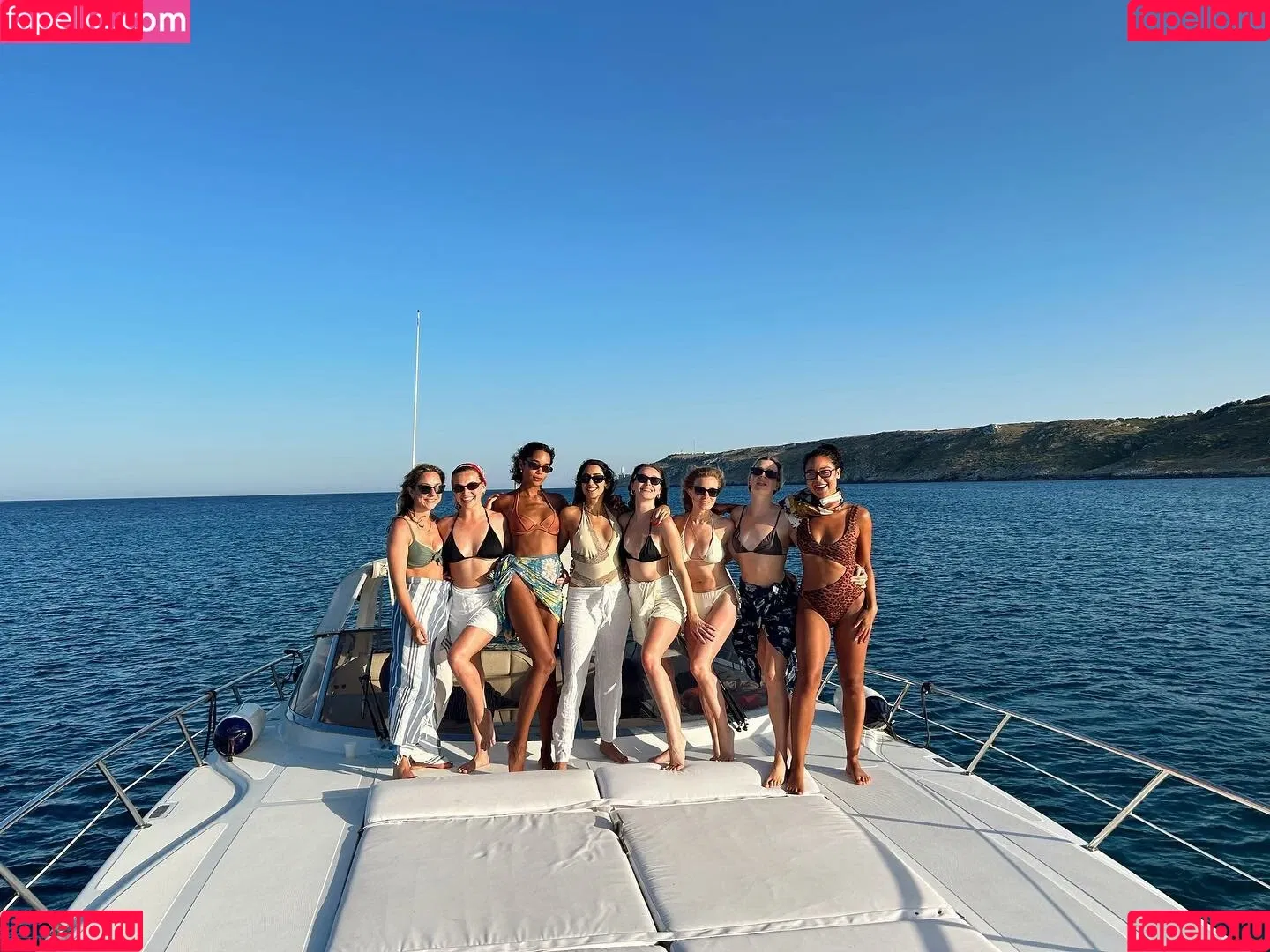 Alycia Debnam Carey / DebnamCarey / alyciajasmin Onlyfans Photo Gallery 