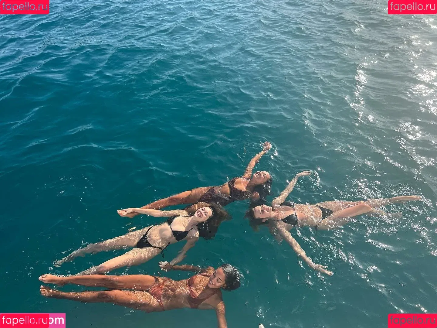 Alycia Debnam Carey / DebnamCarey / alyciajasmin Onlyfans Photo Gallery 