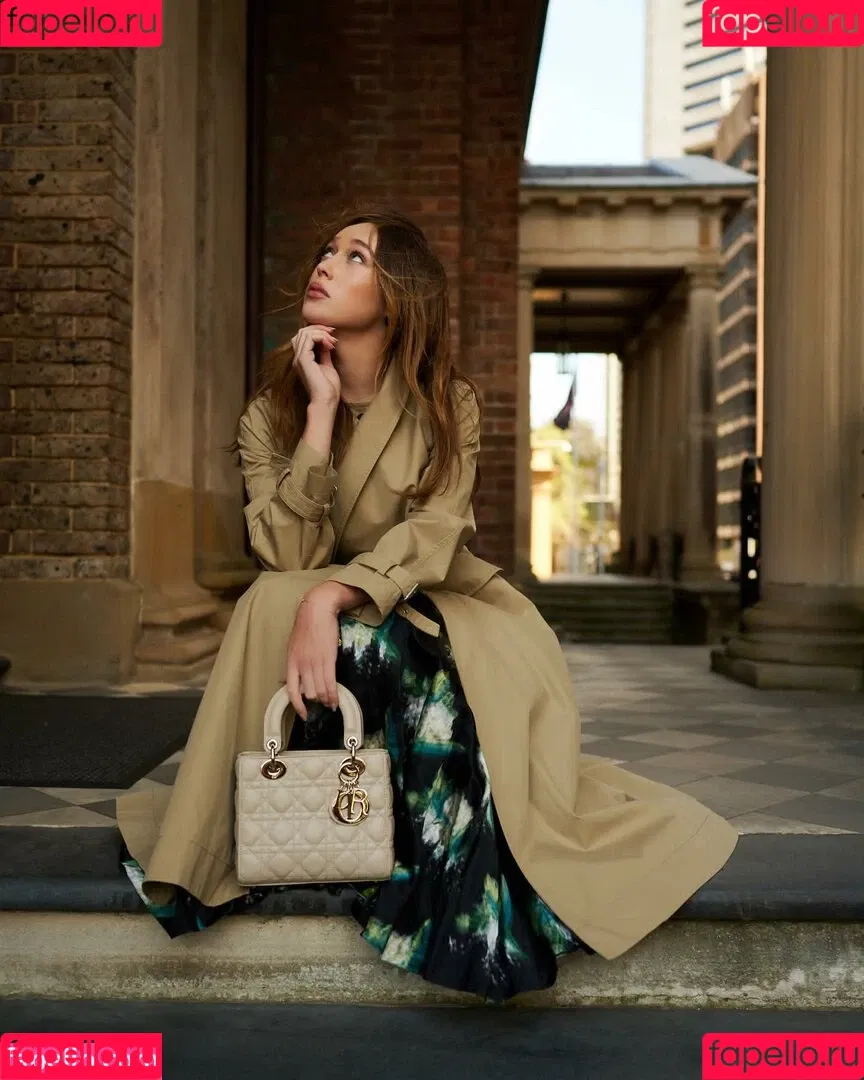 Alycia Debnam Carey / DebnamCarey / alyciajasmin Onlyfans Photo Gallery 