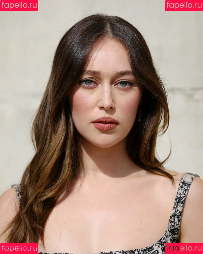 Alycia Debnam Carey / DebnamCarey / alyciajasmin Onlyfans Photo Gallery 