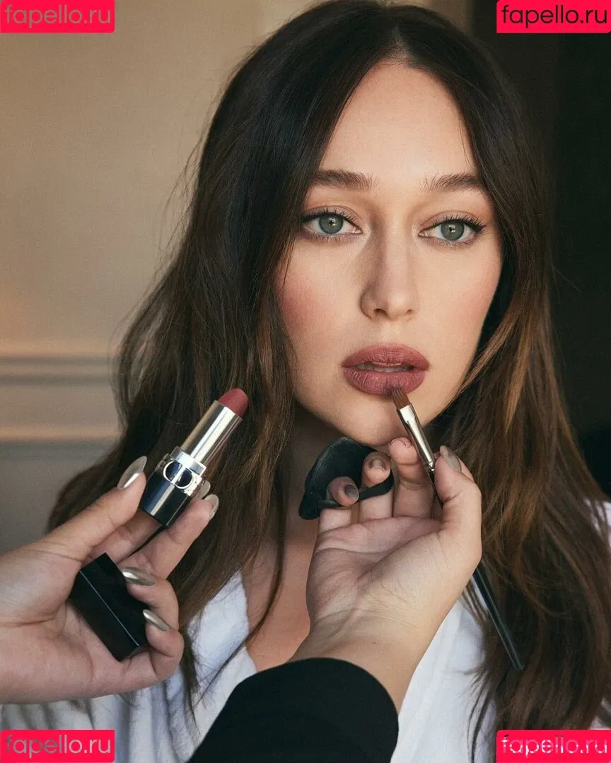 Alycia Debnam Carey / DebnamCarey / alyciajasmin Onlyfans Photo Gallery 