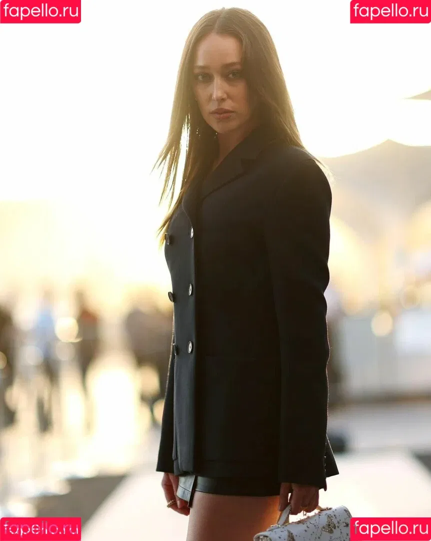 Alycia Debnam Carey / DebnamCarey / alyciajasmin Onlyfans Photo Gallery 