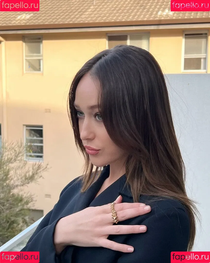 Alycia Debnam Carey / DebnamCarey / alyciajasmin Onlyfans Photo Gallery 